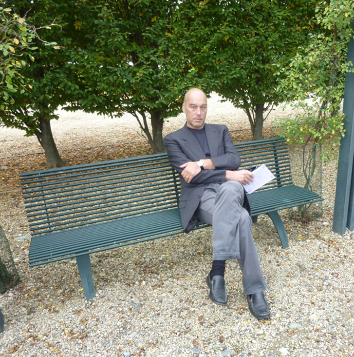 Michael Jakob man on park bench