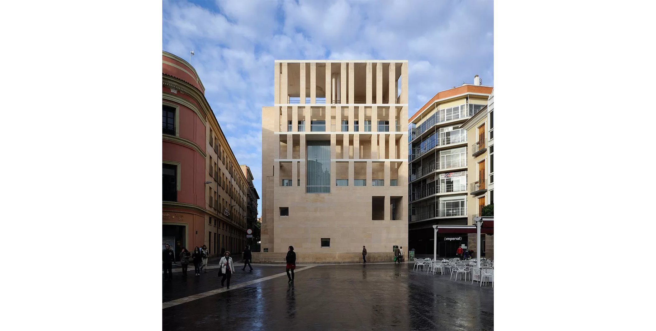 Rafael Moneo's Murcia Town Hall (1991-98), photo by Chen Hao