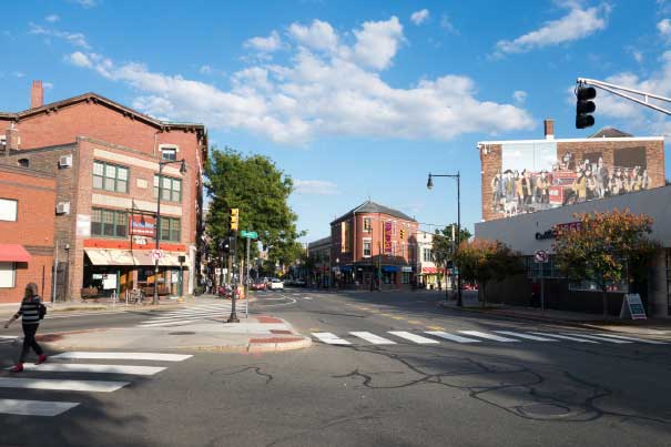 An intersection of streets at Inman Square.