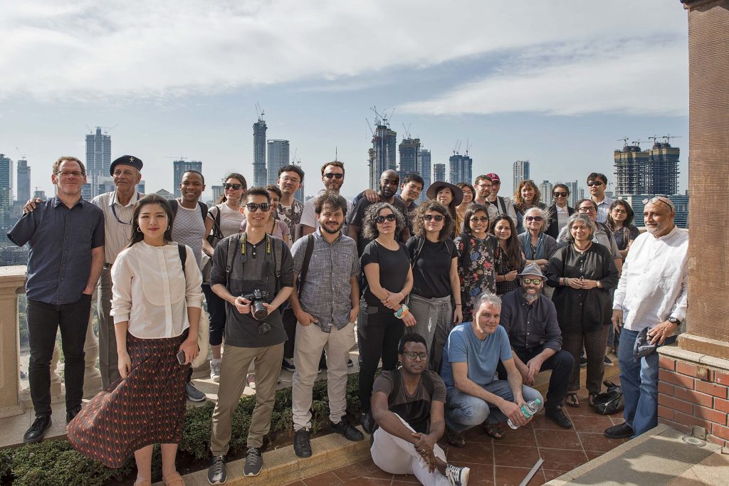 GSD students and Loeb Fellows meet in Mumbai.