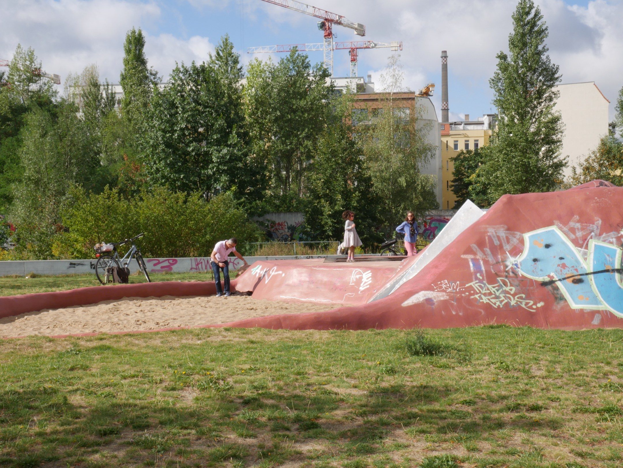 Image of skatepark in abandoned urban setting
