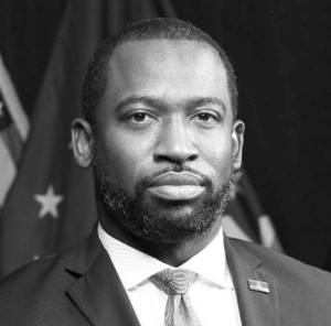 Headshot of Levar Stoney.