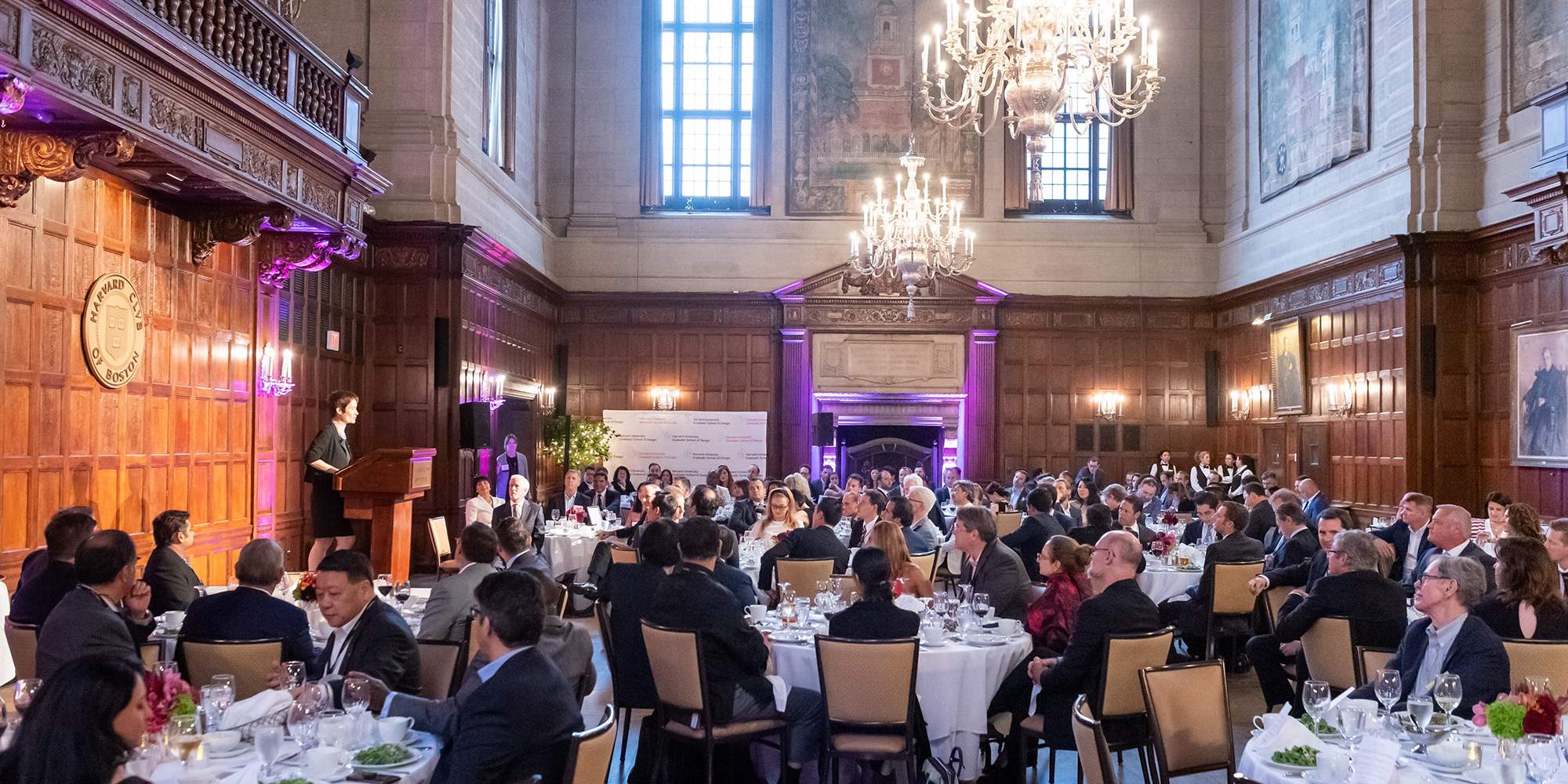 AMDP alumni at dinner