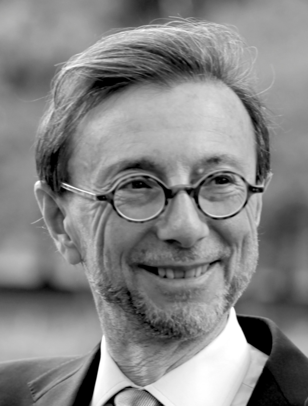 Black and white headshot of Mario Carpo