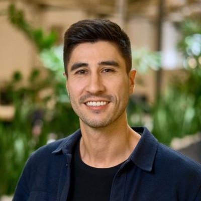 Kenneth Hasegawa heasdshot