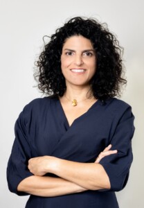 Color portrait of Karen Lee Bar-Sinai