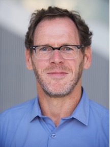 Headshot of John Peterson