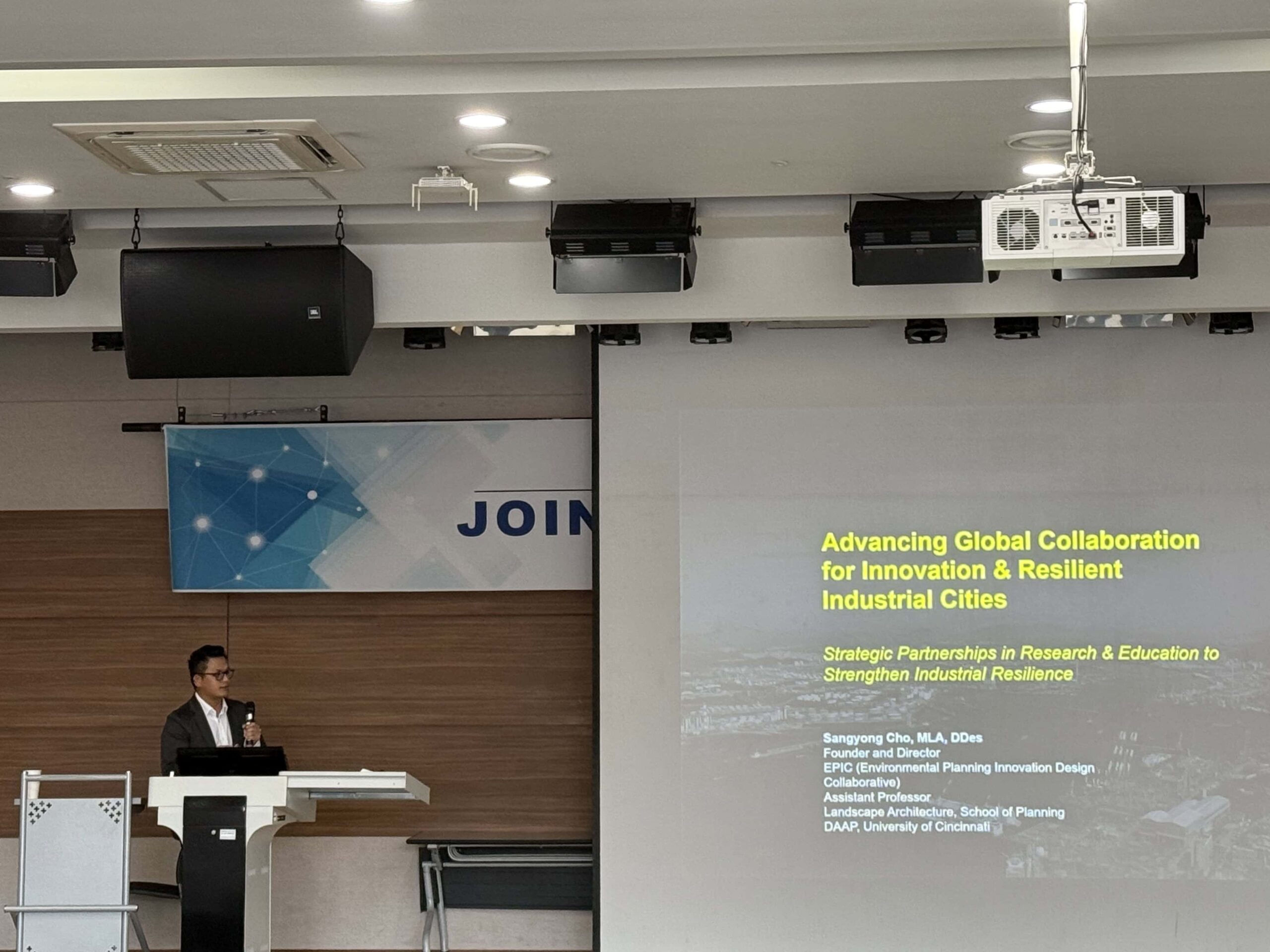 Sangyong Cho (MLA ’14, DDes ’23) Led Travel Studio in Ulsan City