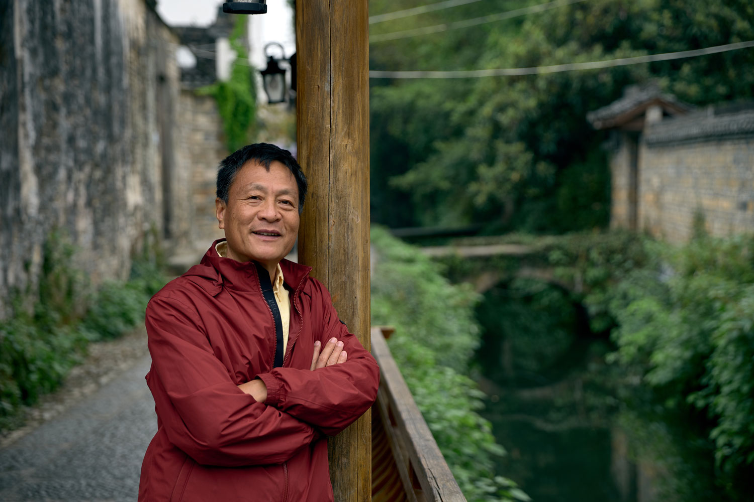 Portrait of Kongjian Yu.