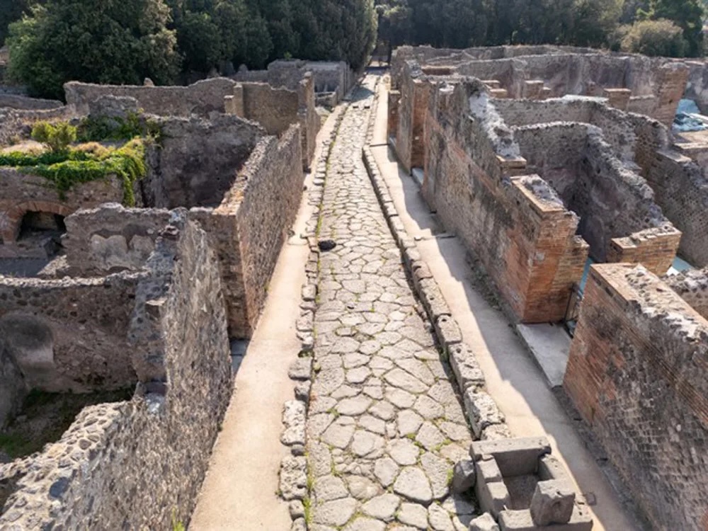 Drove footage of a site in Pompeii