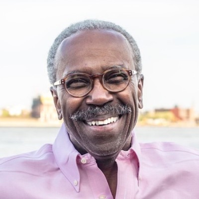 Headshot of David Lee