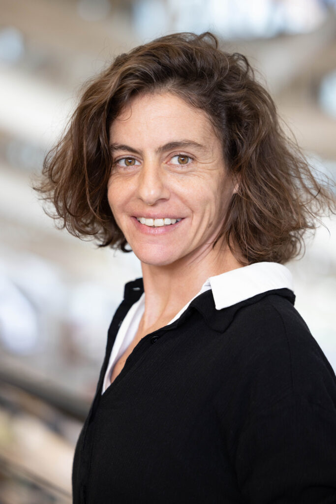 A portrait of Noam Attias