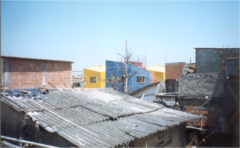 Buildings and rooftops in the Favela Fuba Campinho.