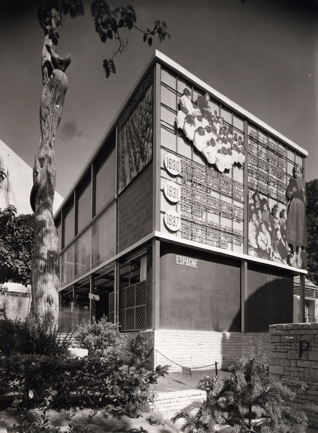 rectangular building with appliqués on the outside.